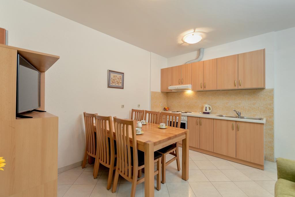 Beach Resort Apartments Bucina บาชกาโวดา ภายนอก รูปภาพ