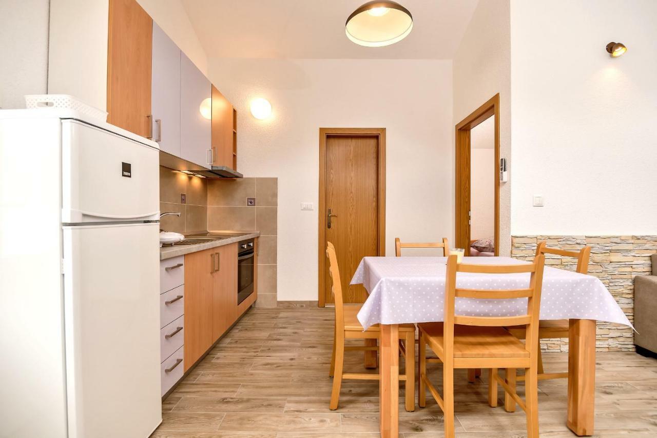 Beach Resort Apartments Bucina บาชกาโวดา ภายนอก รูปภาพ
