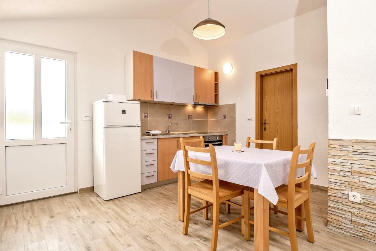 Beach Resort Apartments Bucina บาชกาโวดา ภายนอก รูปภาพ