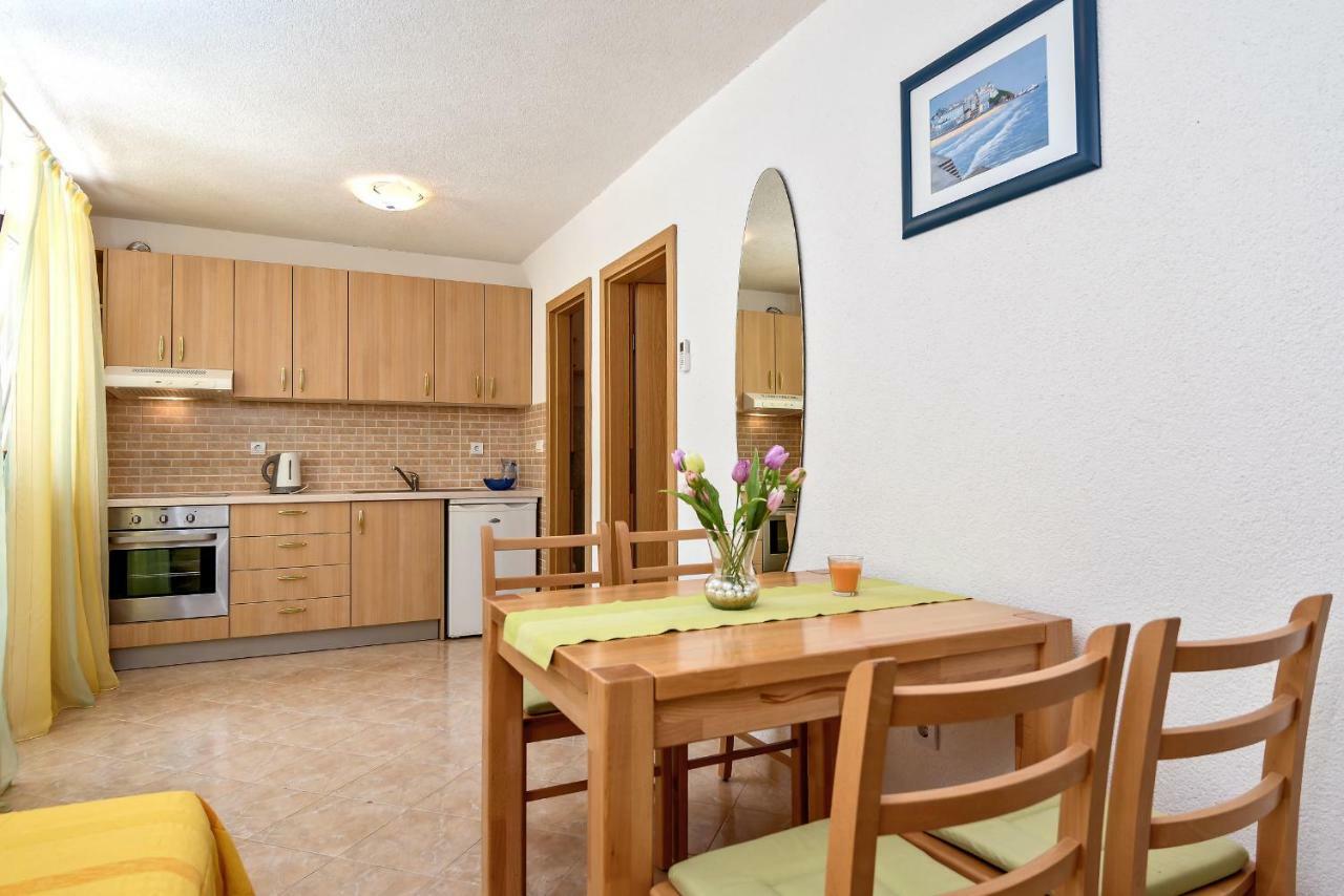 Beach Resort Apartments Bucina บาชกาโวดา ภายนอก รูปภาพ