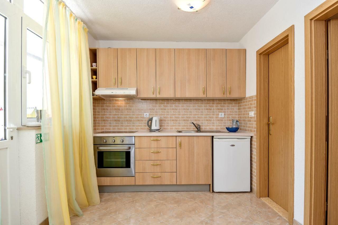 Beach Resort Apartments Bucina บาชกาโวดา ภายนอก รูปภาพ